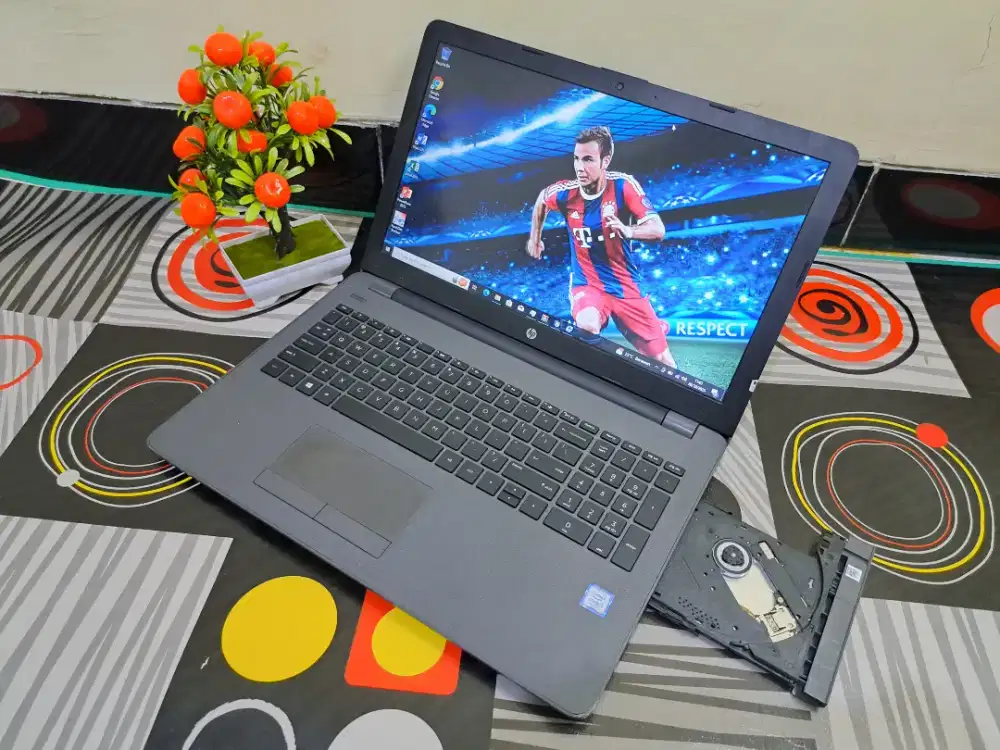 Core i3 gen 7 laptop hp 250 slim siap pakai lancar jaya