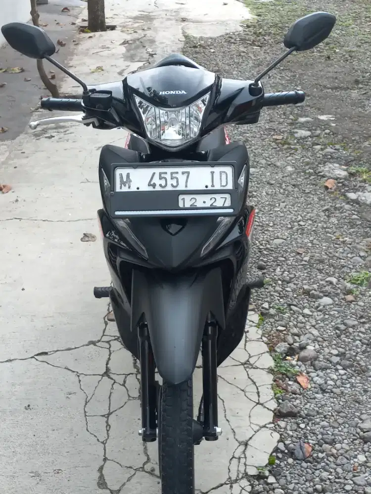 Simpanan honda revo x 2022 like new
