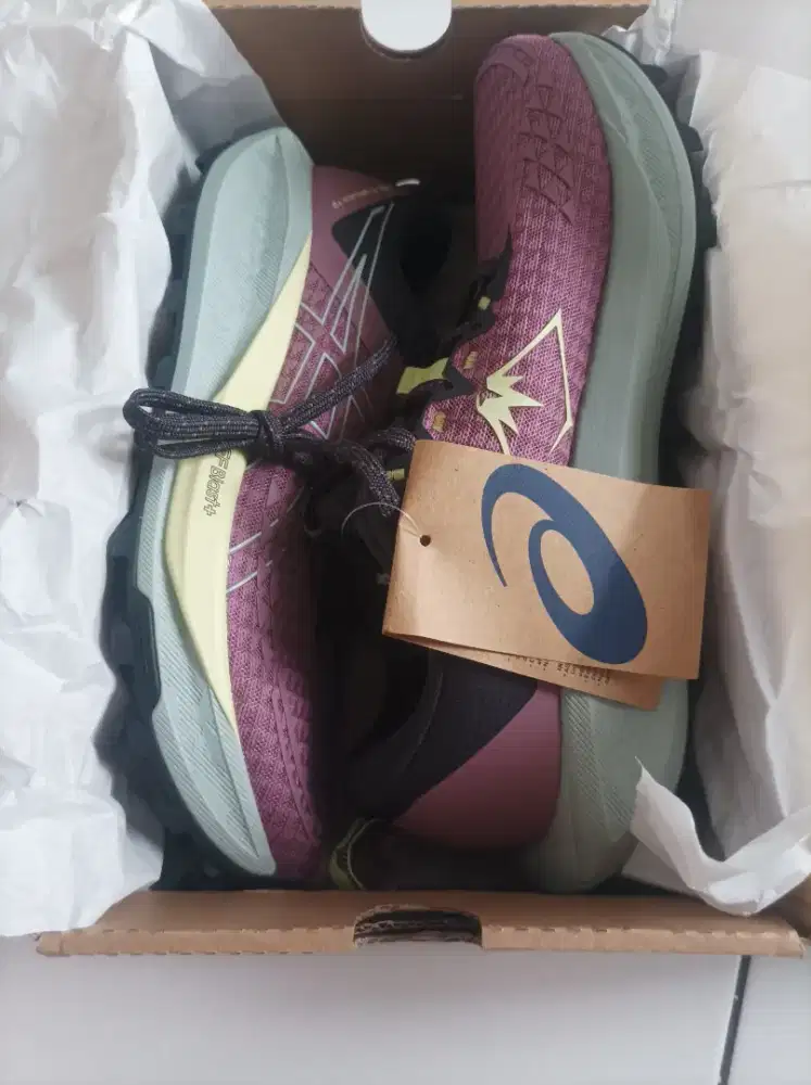 Asics Trabuco 13 women, perempuan, warna limited.