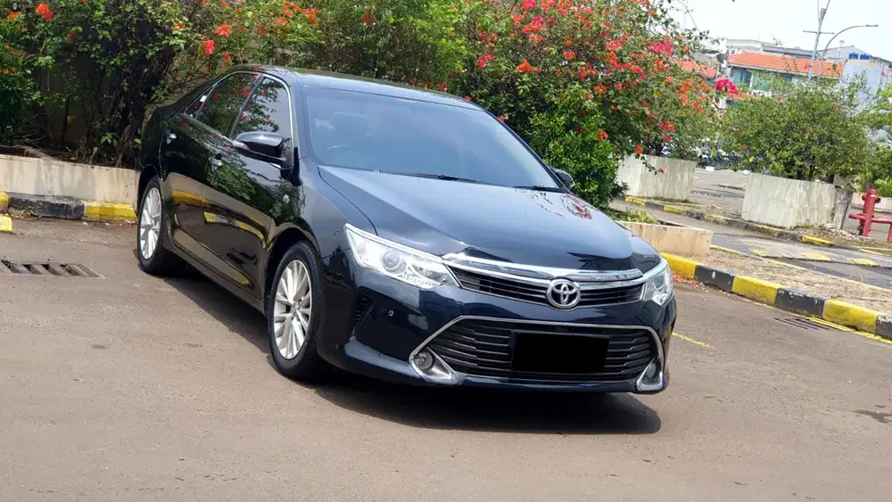[ ANTIK LOW KM ] Toyota Camry 2.5 V AT 2016/2017