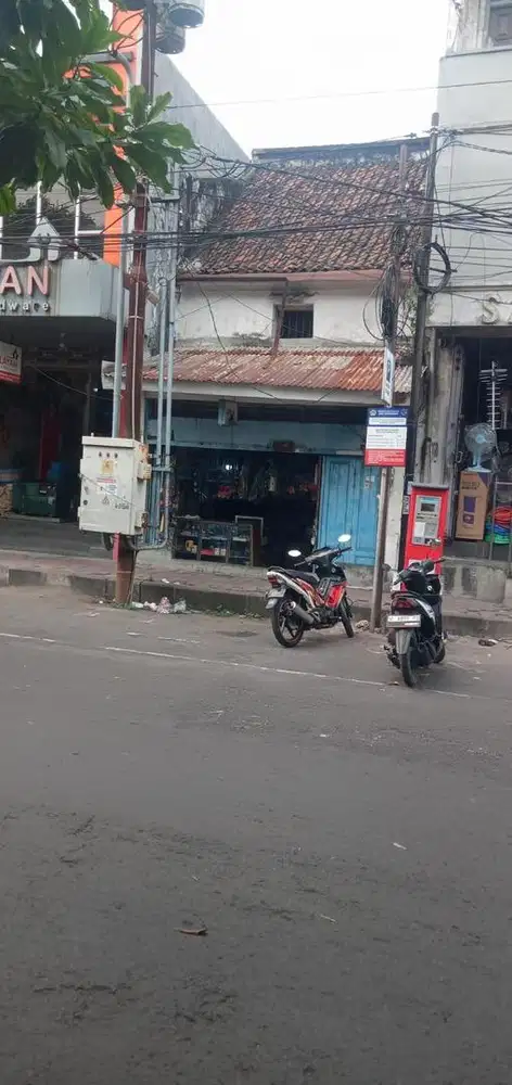 Dijual Rumah di Jl. H. Samanhudi, Gresik