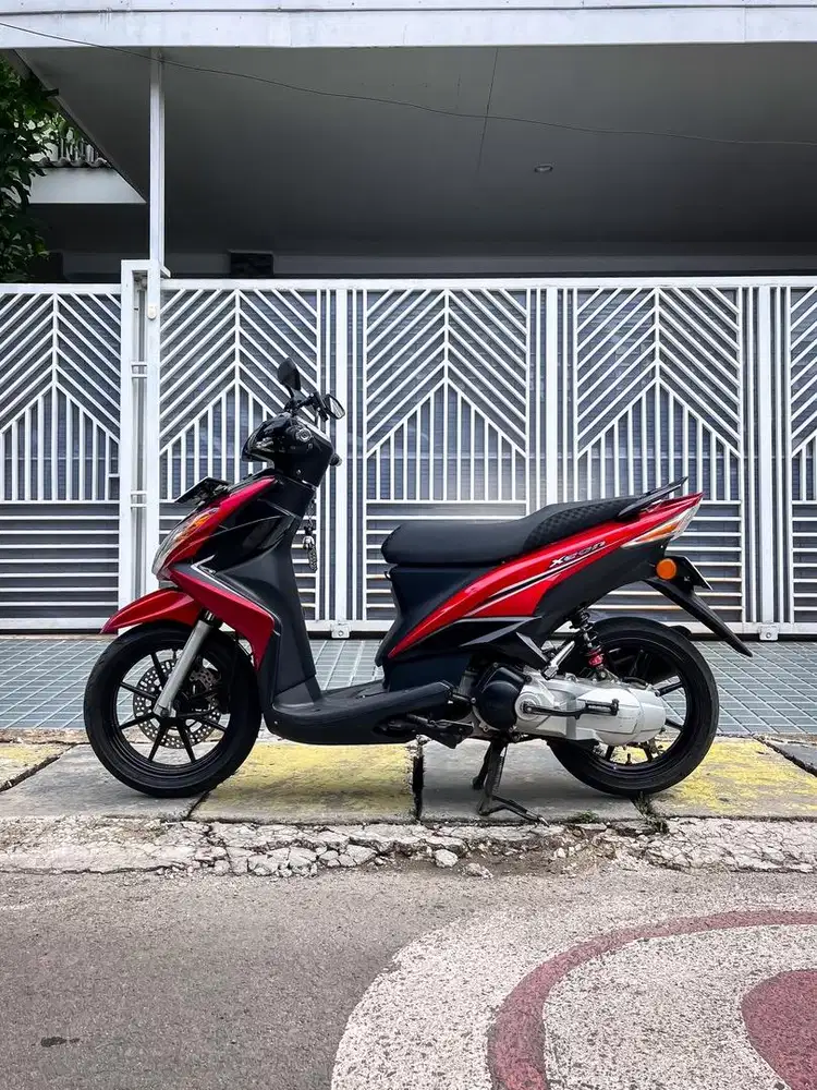 Dijual Yamaha Xeon Karbu (Tahun 2010)