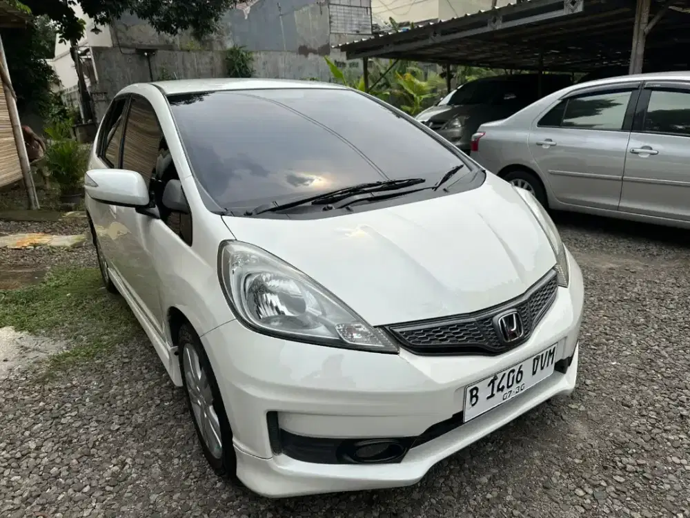 HONDA JAZZ RS AUTOMATIC 2012