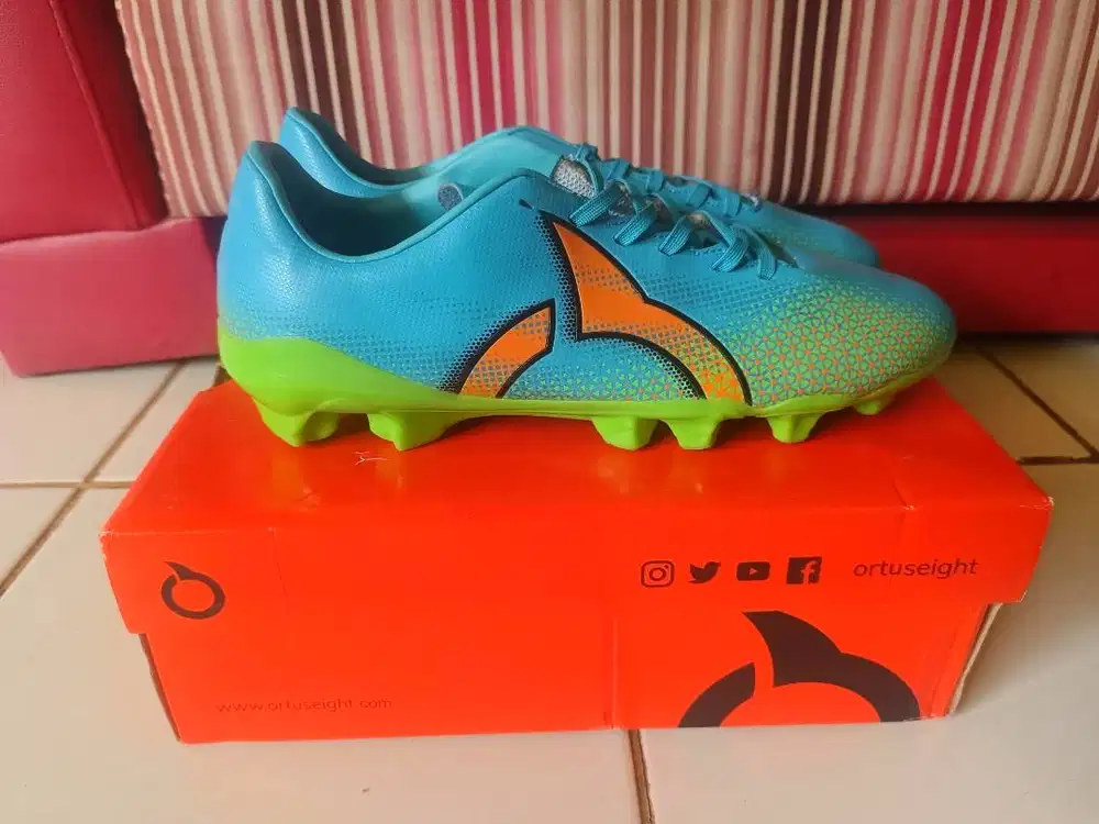 Sepatu Bola Ortuseight Sirius FG Cyan/Ortrange Size 41