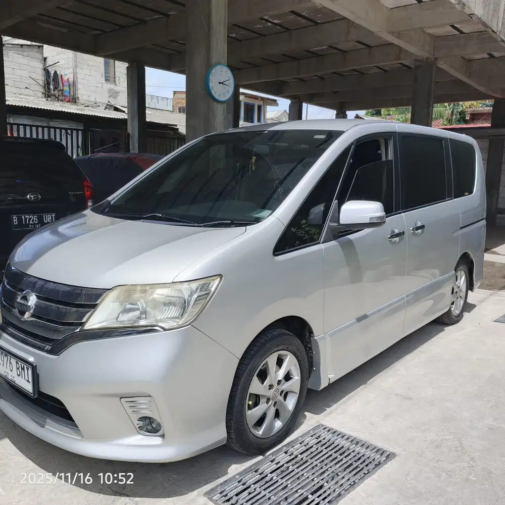 Nissan Serena 2013 Bensin