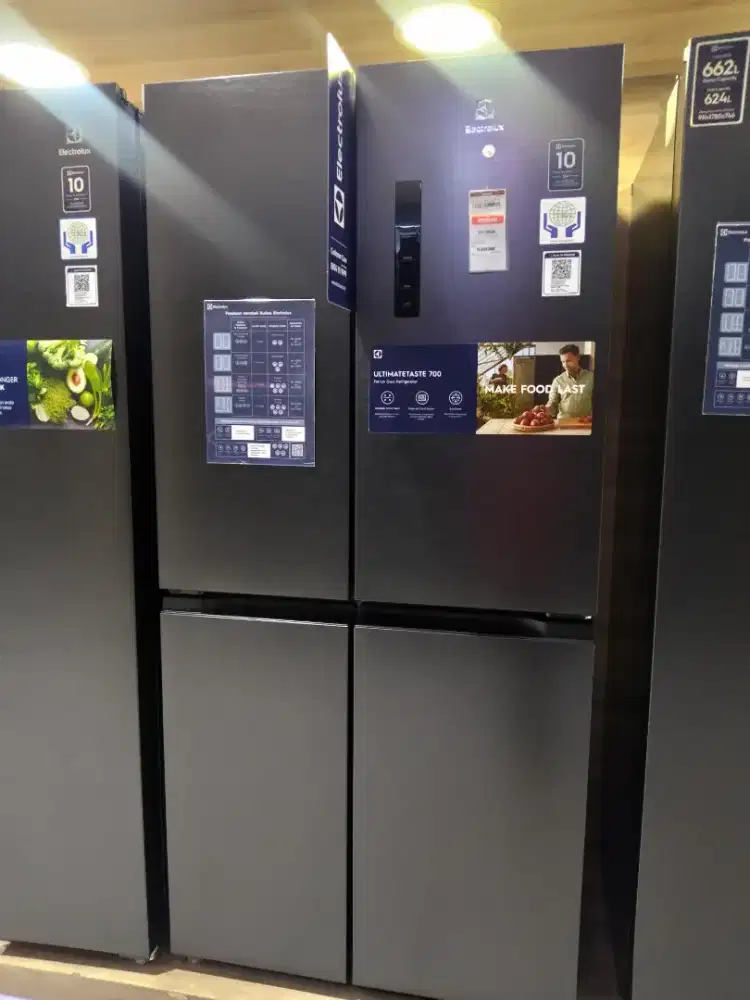 ELECTROLUX MULTI DOOR BLACK 496L - CICILAN RINGAN TANPA KARTU KREDIT