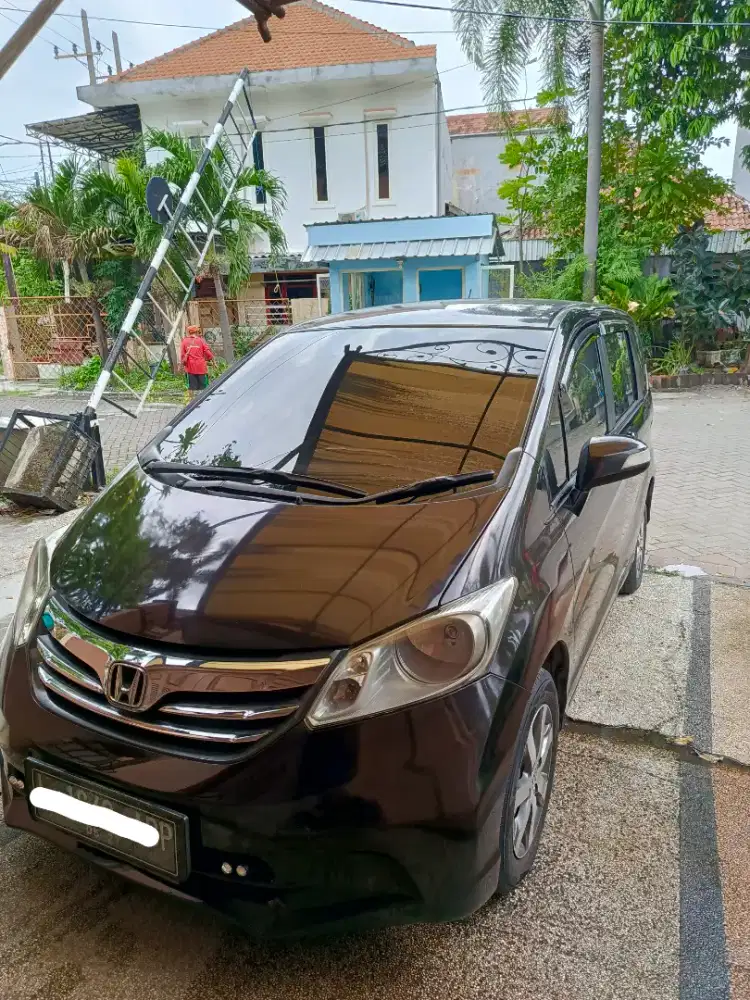 Honda Freed E Matic PSD 2012