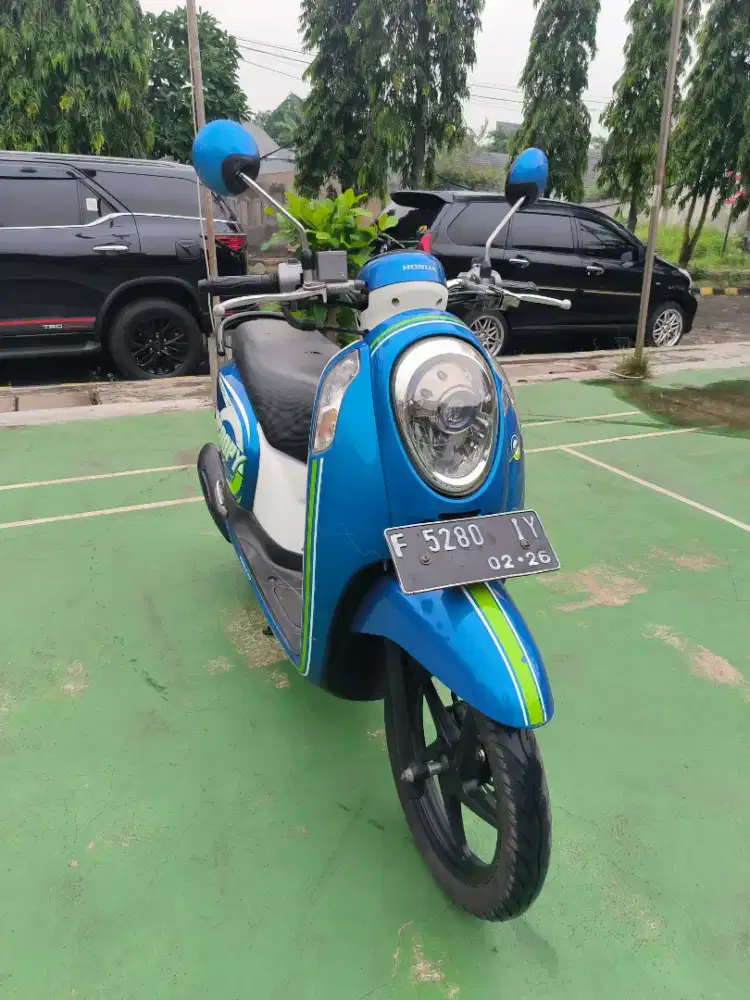 Honda Scoopy 2016