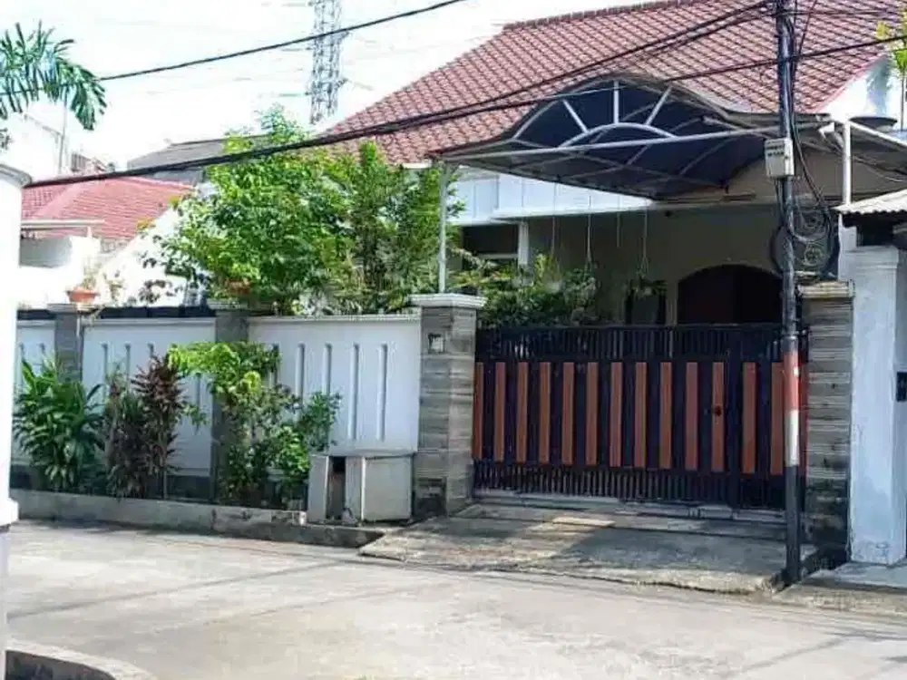 Rumah di Jual di Komplek Bagus di Cipinang Elok Bana