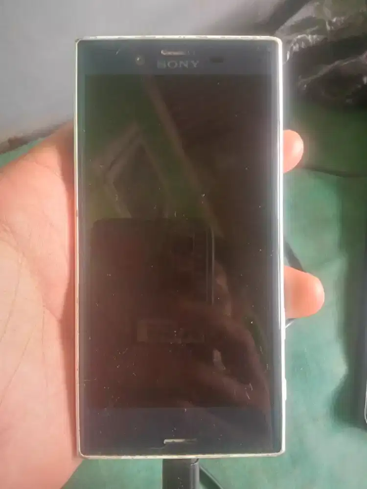Jual butuh Sony Xperia z3