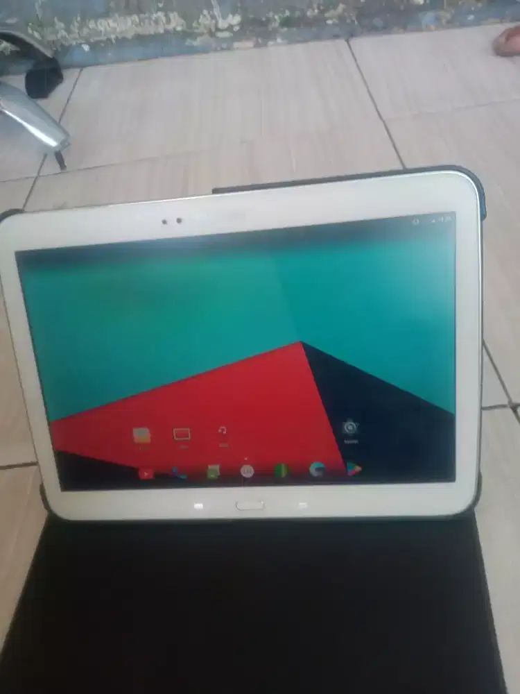 Dijual cpat Samsung galaxy tab 3,10 inch type GT- 5200 layr cedo tipis