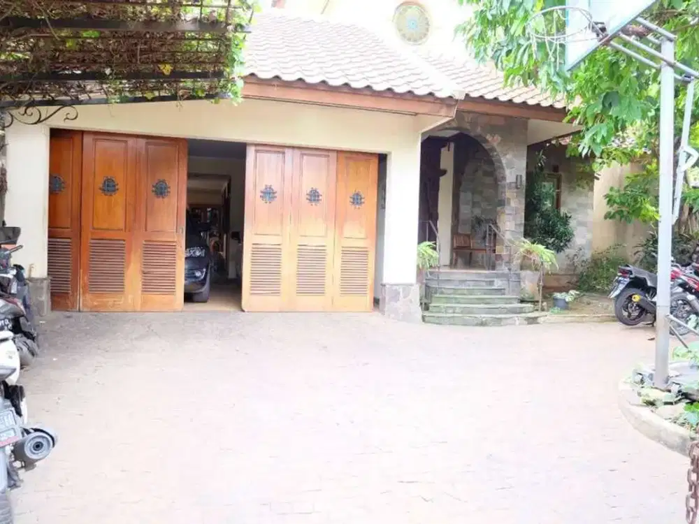 Dijual rumah 2 lantai di daerah pondok pinang kebayoran lama jakarta