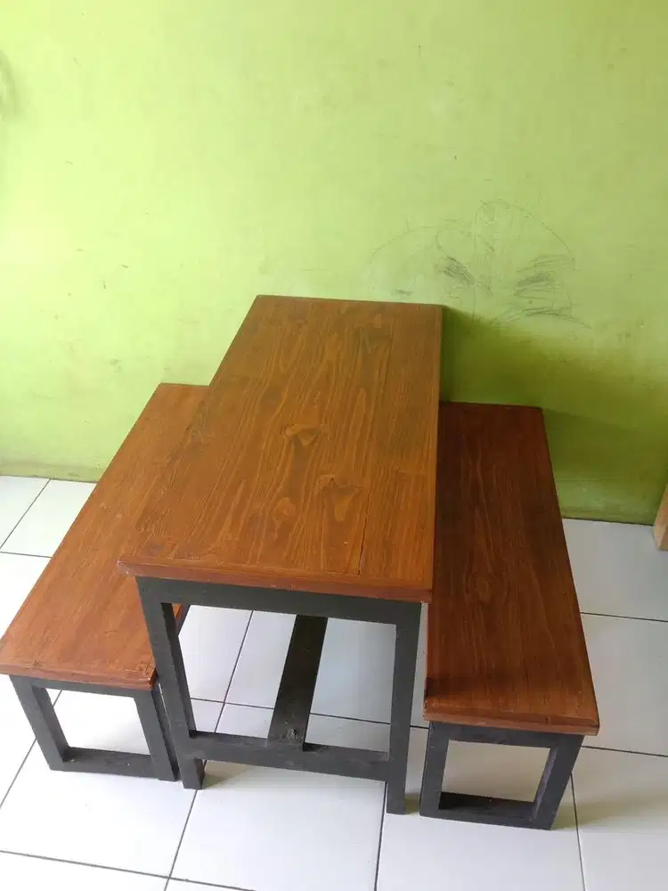 Dijual meja bangku