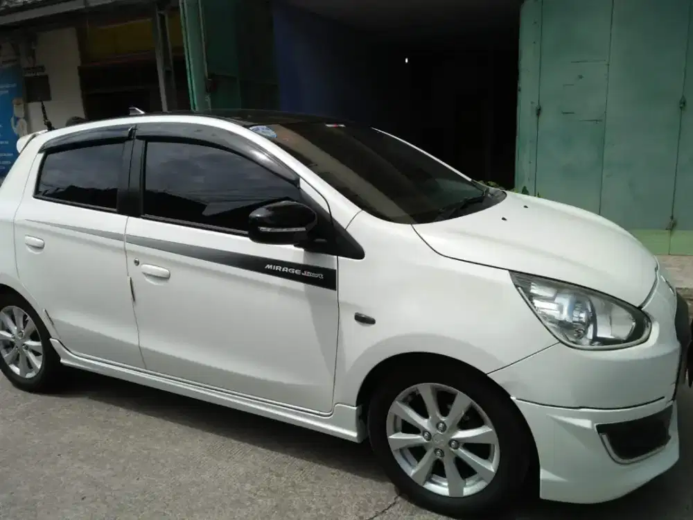Mitsubishi Mirage 2015 Bensin