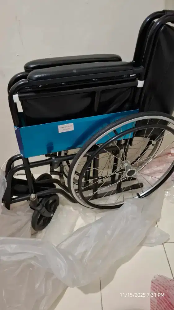 Kursi roda selaco seken