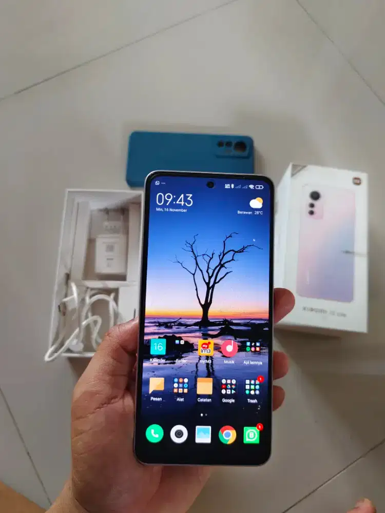 Xiaomi Mi 12 Lite 8/256GB Fullset Istimewa