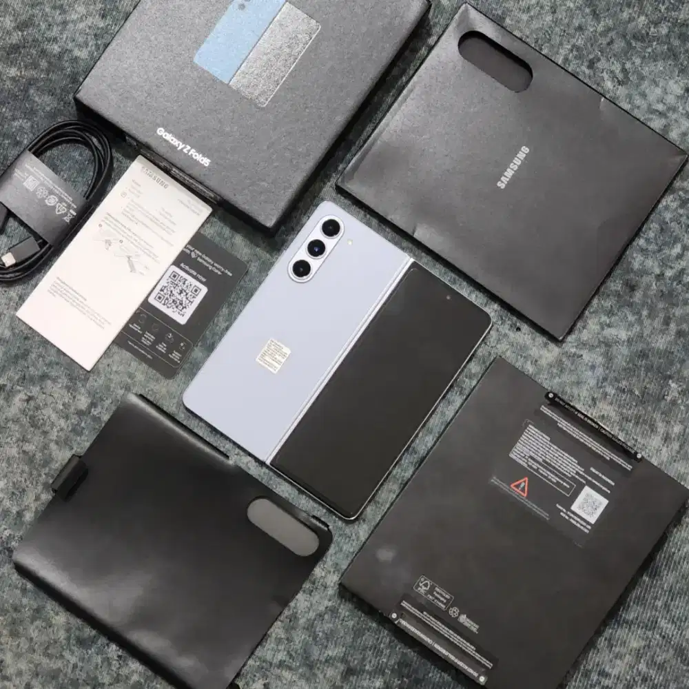 Samsung Z Fold 5 12/512GB Warna Iceblue, EX Garansi Resmi SEIN