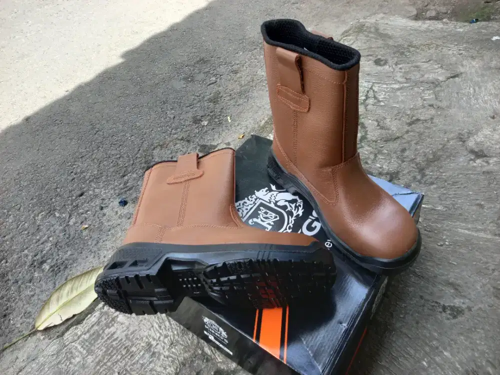 Sepatu safety kings kwd 205 cx ori size 42