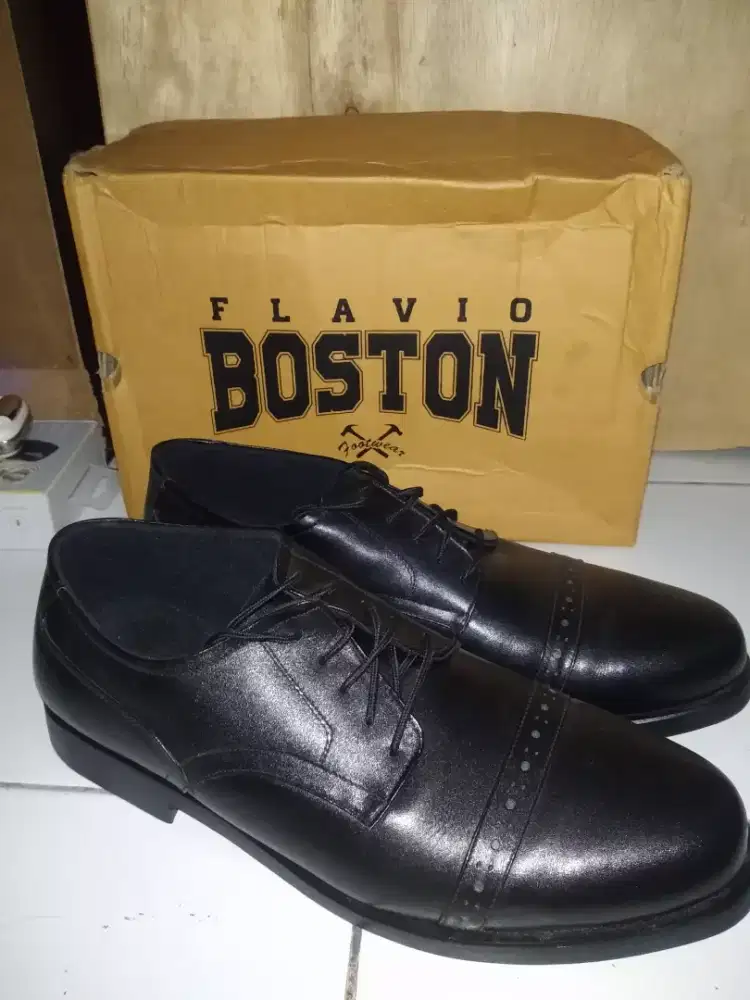 Boston Original Size 46 Black