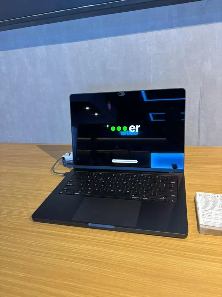 CICILAN MACBOOK PRO 14 inci 512 Gb PROMO BUNGA 0%