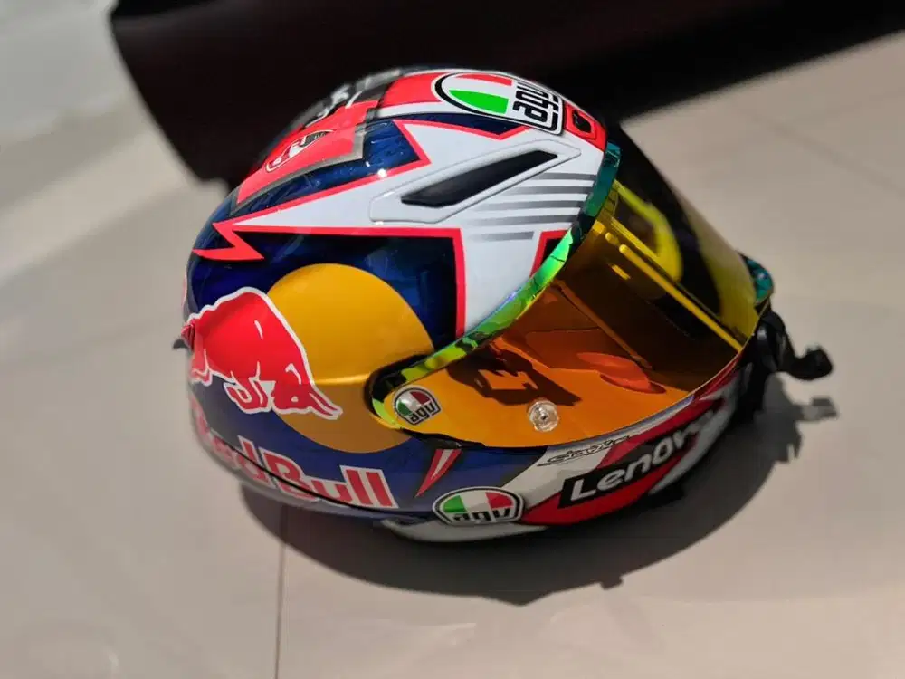 Helm AGV Custom GP