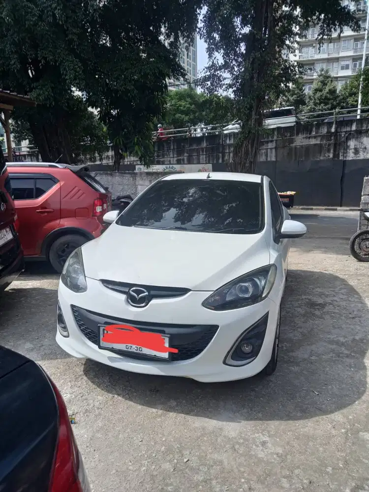 Mazda 2 Tipe R 2010 (Pemakaian Pribadi)