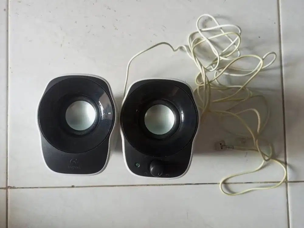 Speaker Logitech Z120