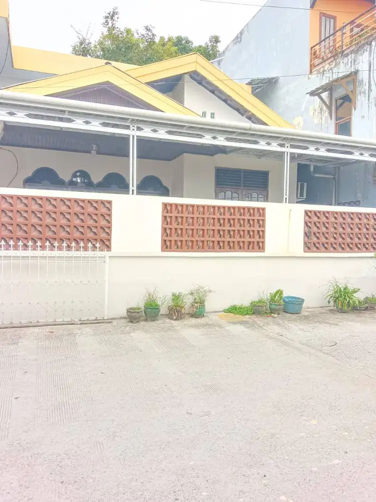 Jual rumah Permanen samping Masjid Al Hijrah