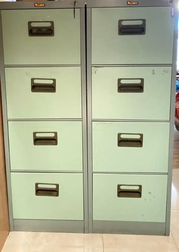 Dijual loker besi ( filling cabinet )