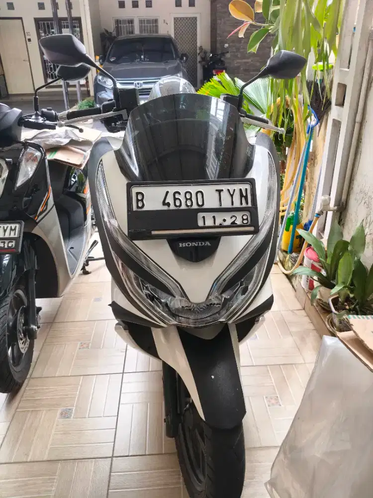 Pcx putih 2018 mulus