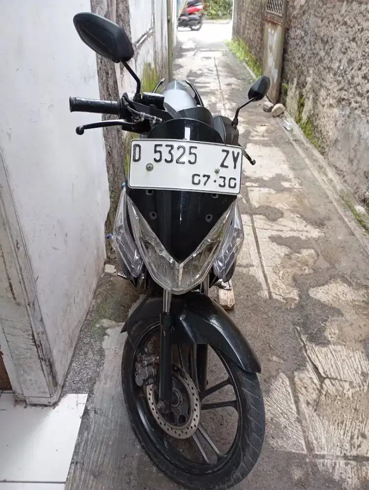 Honda CS 1 tahun 2010 surat-surat lengkap