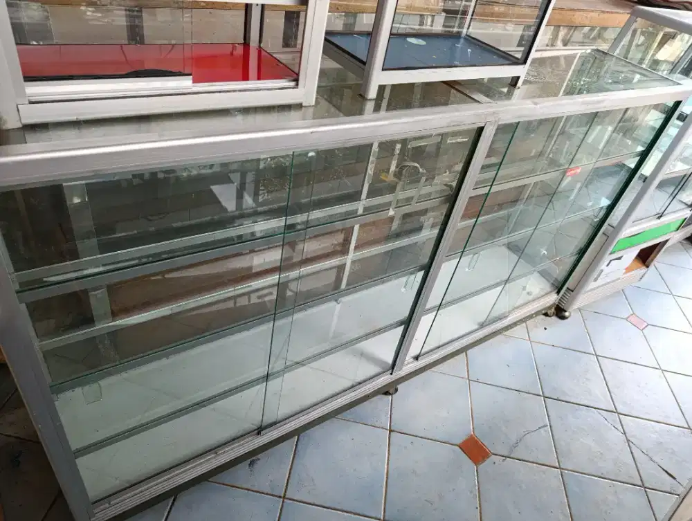 Jual Etalaae warung sembako second, Lok Pamulang Barat, Tangsel