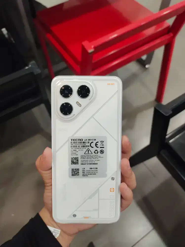 KREDIT CUKUP KTP AJA (POVA 7 ULTRA 5G)