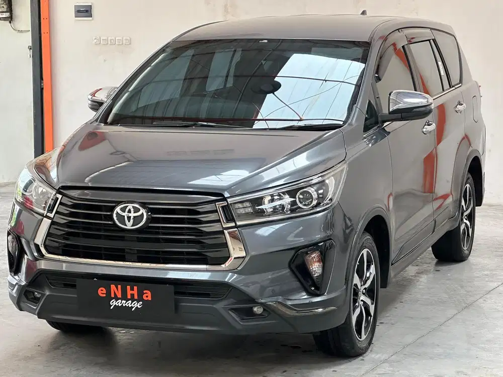 KM 53rb.. INNOVA VENTURER 2.4 AT 2021.. eNHa garage Semarang