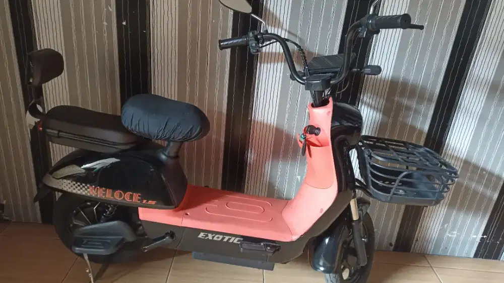 SEPEDA LISTRIK MERK EXOTIC VELOCE 1.5