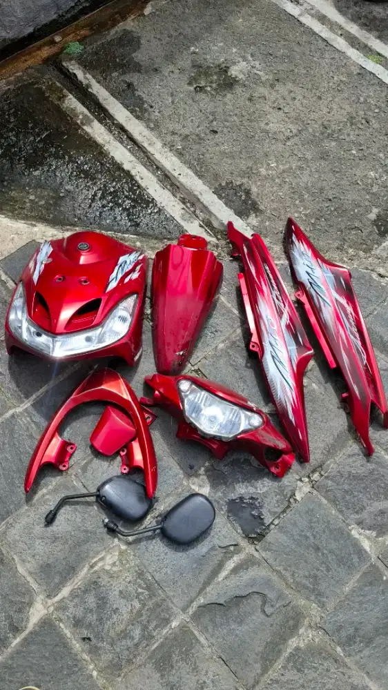 BODY MIO SMILE TAHUN 2011 WARNA MERAH