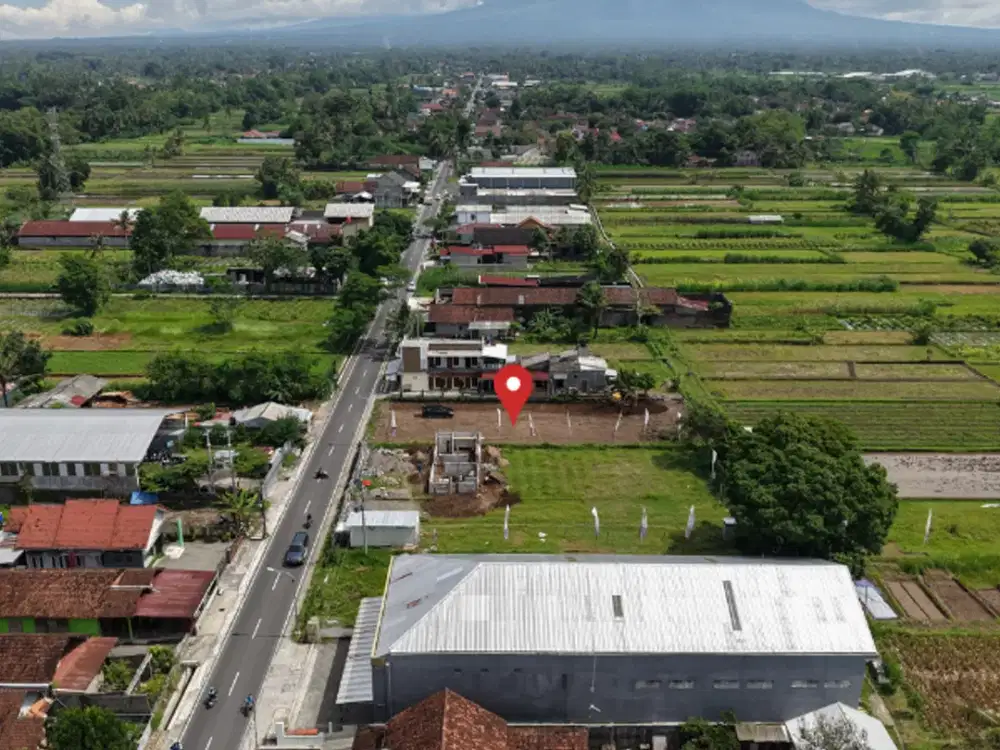 Istimewa ! Tepi Jalan Raya Pandowoharjo, Sleman