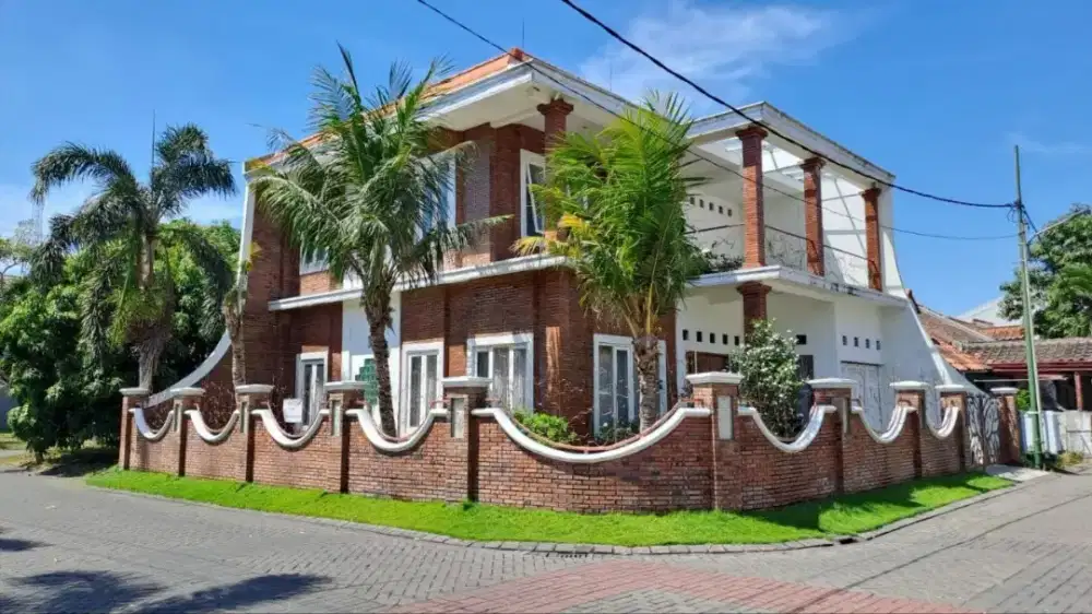 Rumah Hook Bukit Palma Surabaya