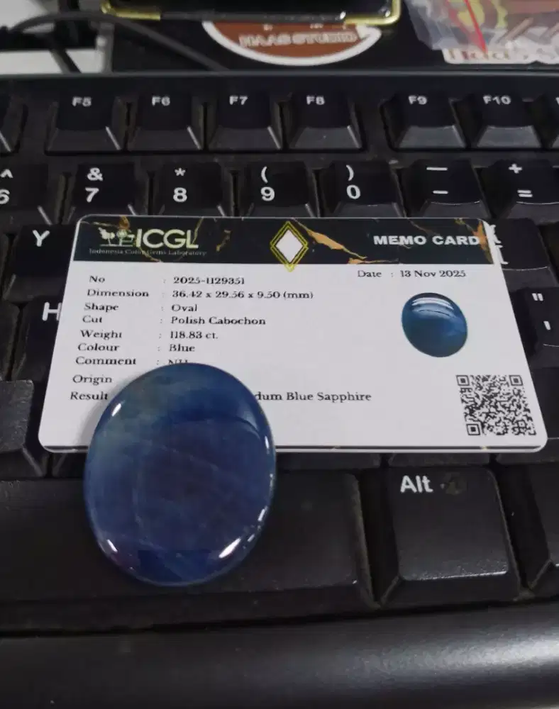Blue Sapphire star 118 carats Natural NH