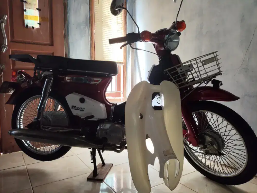 Honda C70 1980 Motor Klasik (Ban Baru, Bonus Sayap & Keranjang)