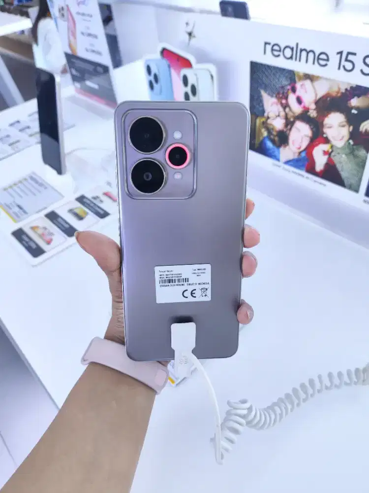 REALME 15 5G RAM 12/256GB , TERBARU