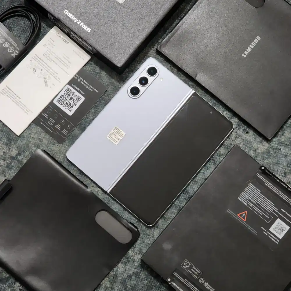 Samsung Z Fold 5 12/512GB Warna Iceblue, EX Garansi Resmi SEIN