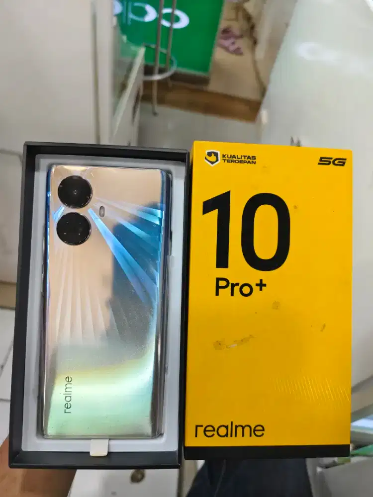 Realme 10pro+ 5G 12/256 fullset nominus