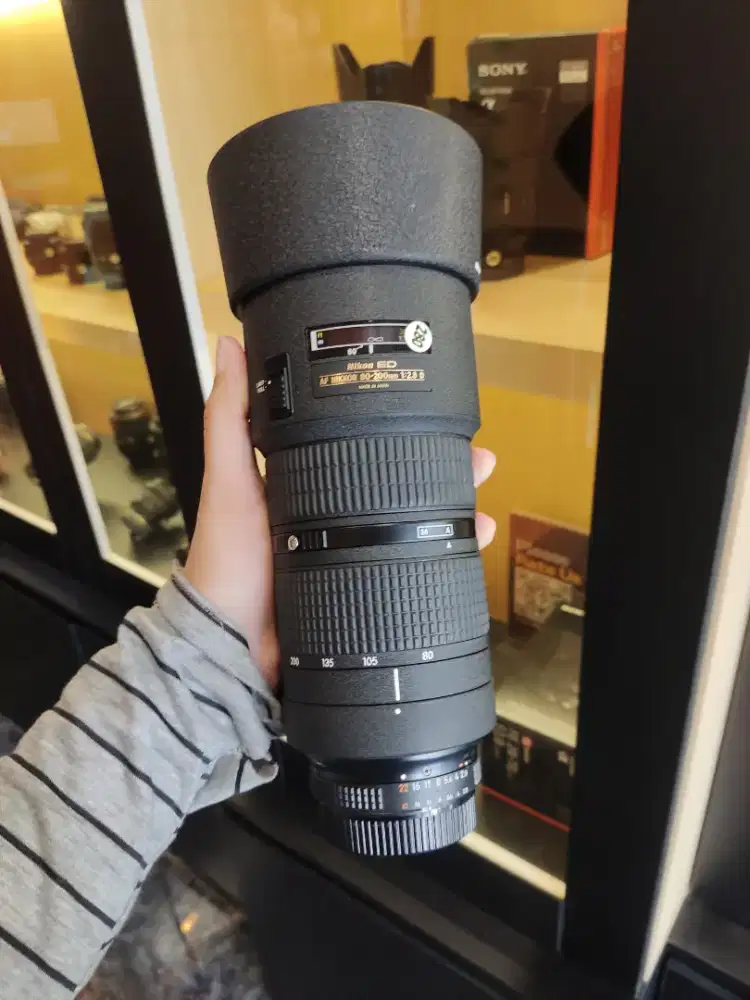 Lensa Tele Nikon AF 80-200mm F2.8 G ED