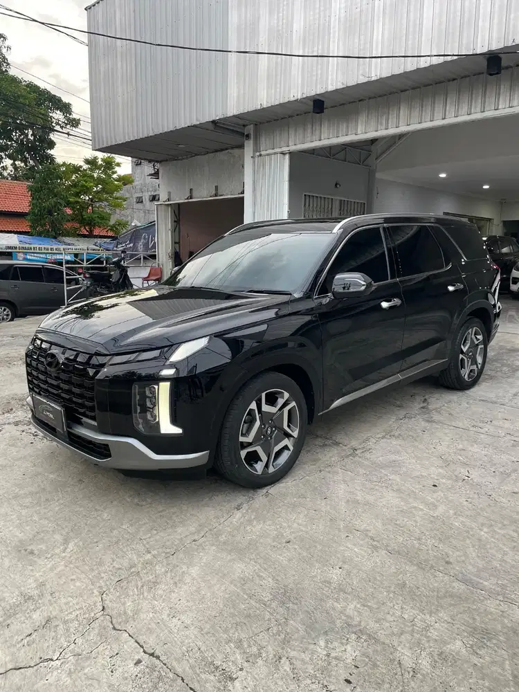 HYUNDAI PALISADE SIGNATURE 2.2 AT 2023 HITAM