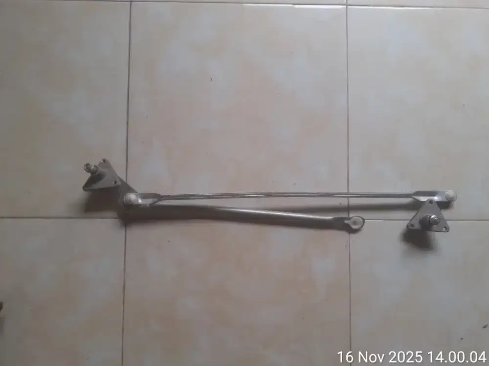 Wiper link Kaca mobil