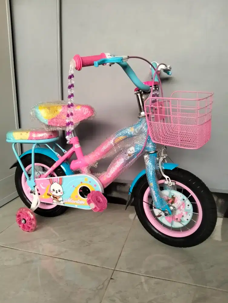 SEPEDA 12 INCH
SEPEDA CEWE
SEPEDA ANAK CEWEK
SEPEDA 12 INCH ANAK