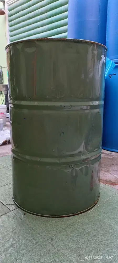 PALING MURAH.  Drum Besi 200 Liter Bekas Methanol