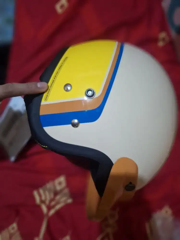 Di jual helm carglos ori