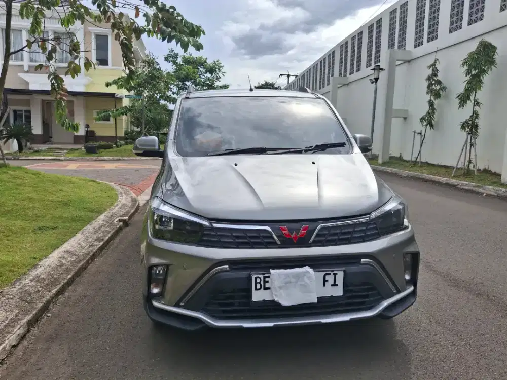 WULING CONFERO S 1.5 L LUX